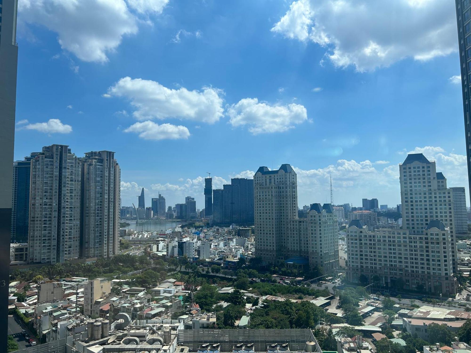 Luxhomes Saigon - Vinhomes Central Park Ho-Chi-Minh-Stadt Exterior foto
