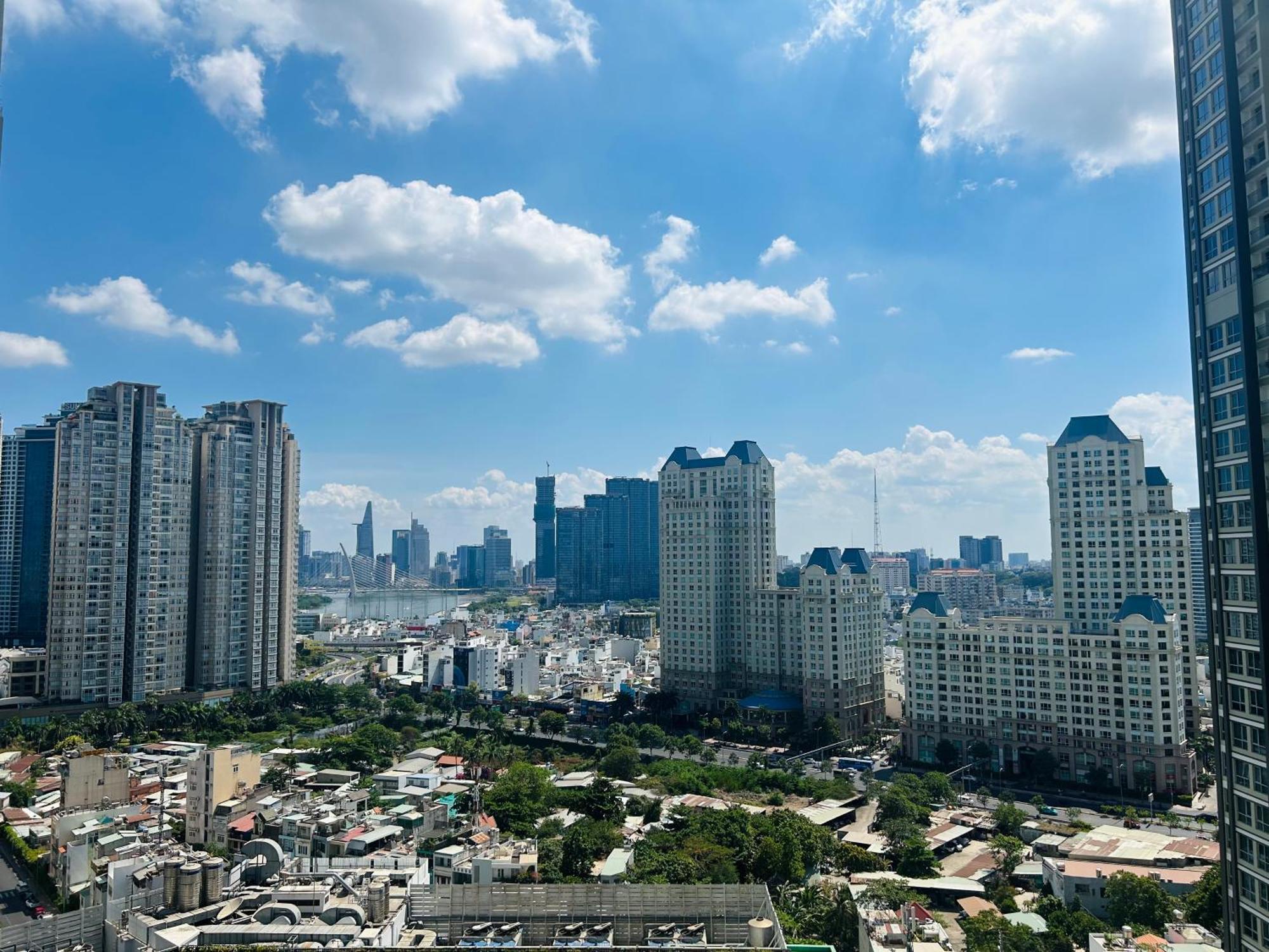 Luxhomes Saigon - Vinhomes Central Park Ho-Chi-Minh-Stadt Exterior foto