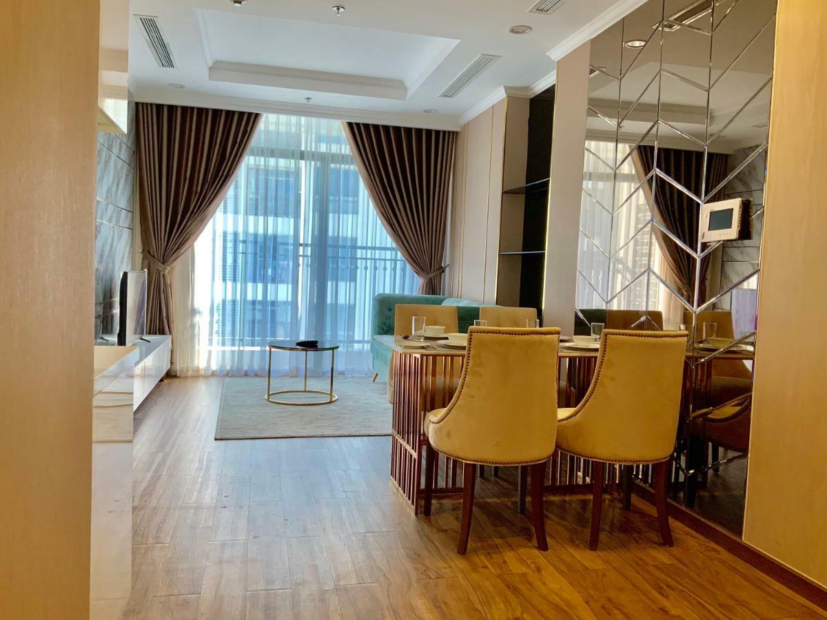 Luxhomes Saigon - Vinhomes Central Park Ho-Chi-Minh-Stadt Exterior foto